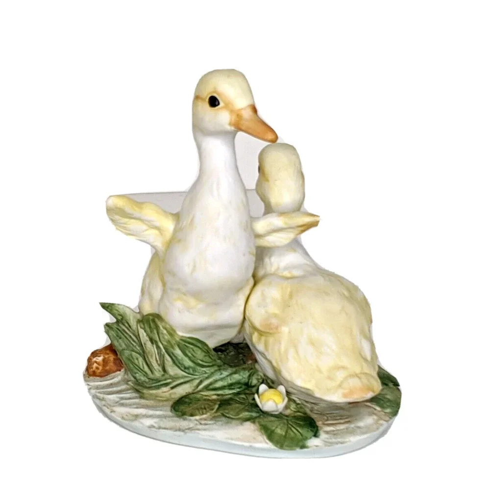 HOMCO Baby Ducks Ducklings Porcelain Masterpiece Collection Figure 1982 …